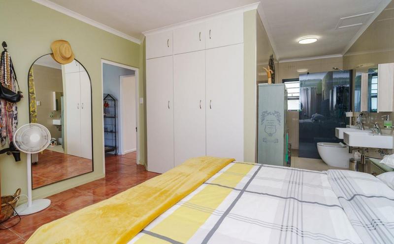 7 Bedroom Property for Sale in Fish Hoek Western Cape